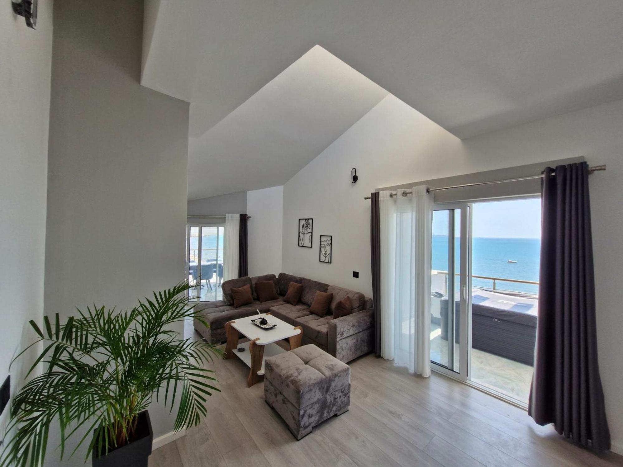 Luxury Penthouse Villa Durres Exterior photo